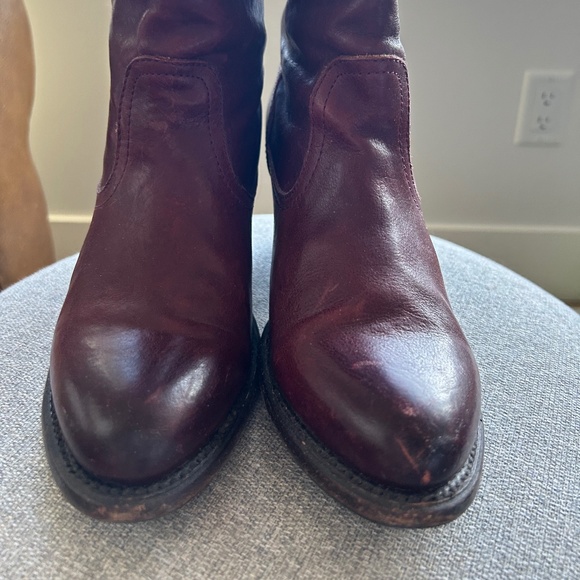 Frye leather booties. Size 8 - Picture 4 of 6